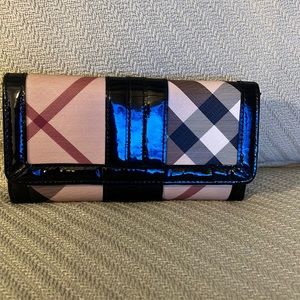Burberry wallet